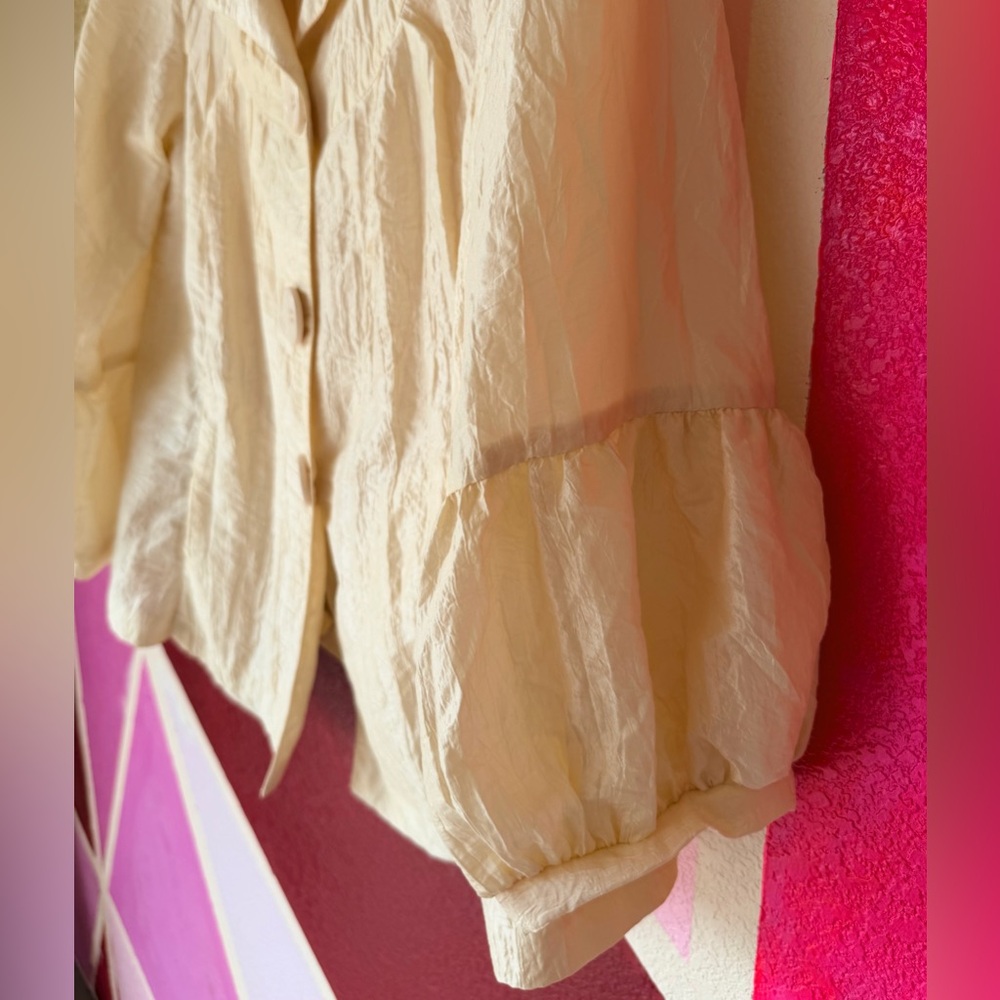 Lightweight Cream Button-Front Blazer Jacket - Picture 4 of 12